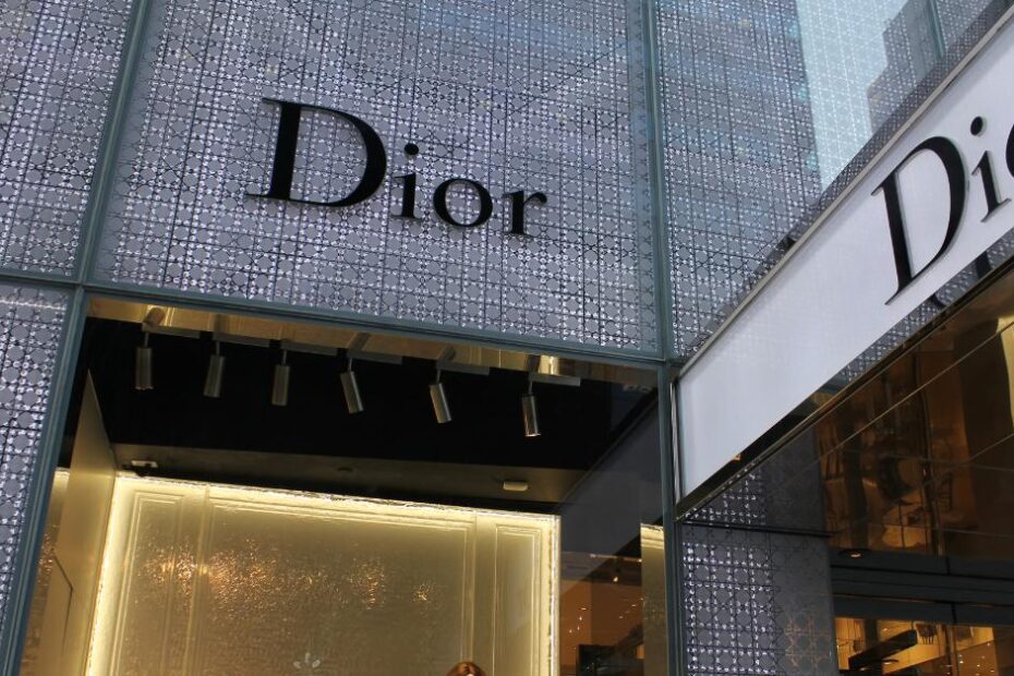 Dior Luxury Fashion Brand Blog Featured Image