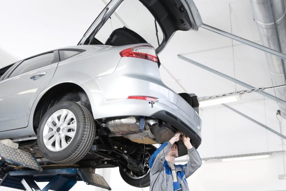 Car Service Centre Blog Feature Image