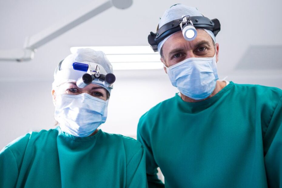 Surgical loupes with light