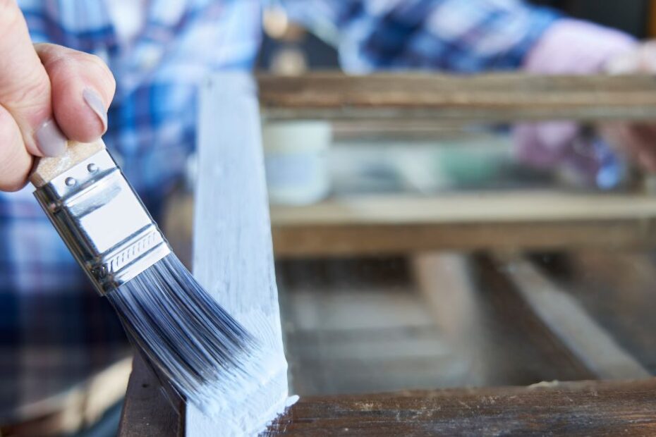 Painting Furniture with chalk paint