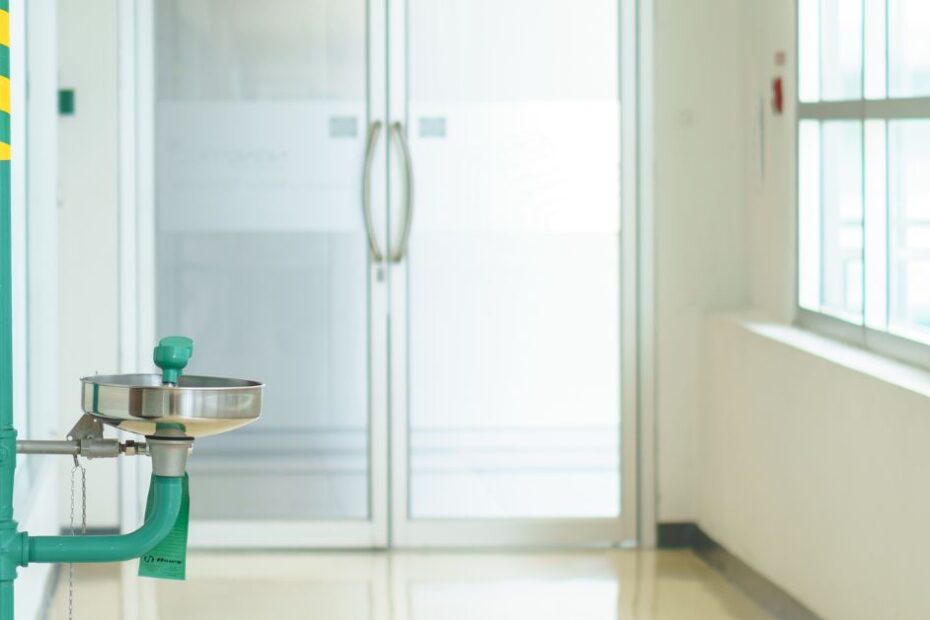 The Importance of Eye Wash Stations in the Workplace