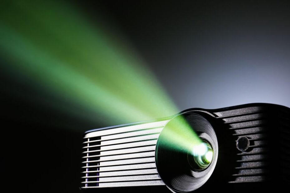 Choosing the Right Projector for Your Home Cinema