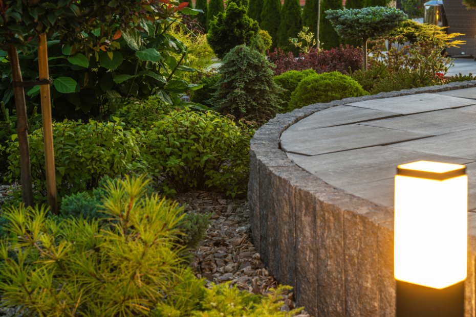 Using Outdoor Lighting to Highlight Your Exterior Spaces