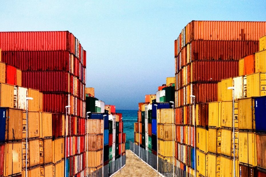 Shipping Containers A Versatile Solution for Various Needs