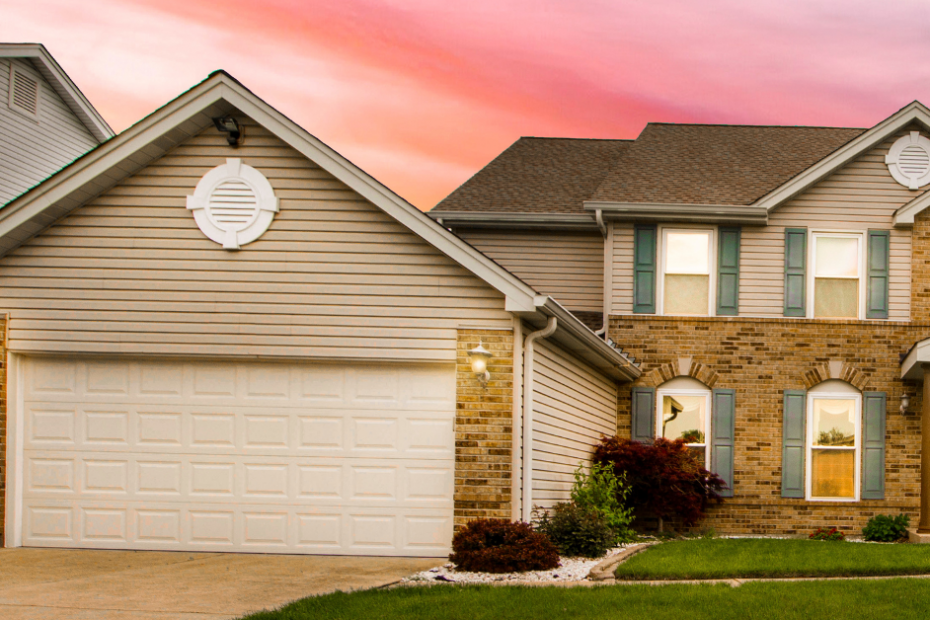 Choosing and Maintaining Your Garage Door