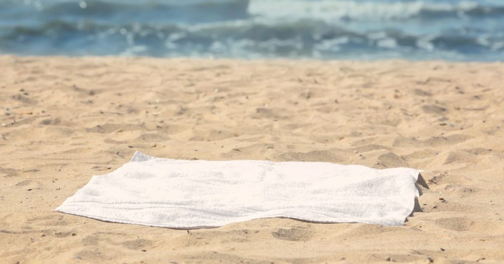 Choosing the Perfect Towel for Your Kids at the Beach