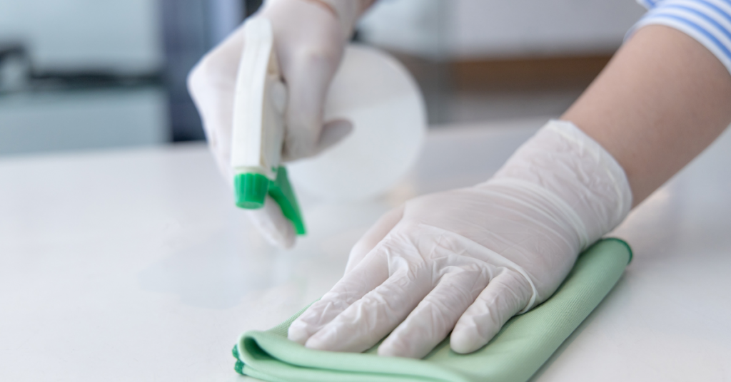 Quick Comparison FabTab vs Traditional Cleaners