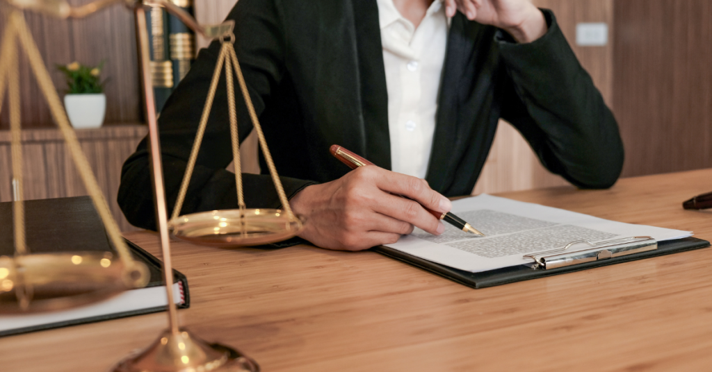 When You Need a Lawyer for Family or Work Issues