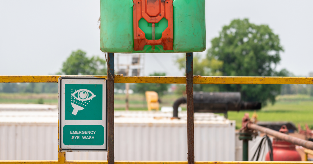 Protecting Eyes on the Job with Emergency Eye Wash Stations