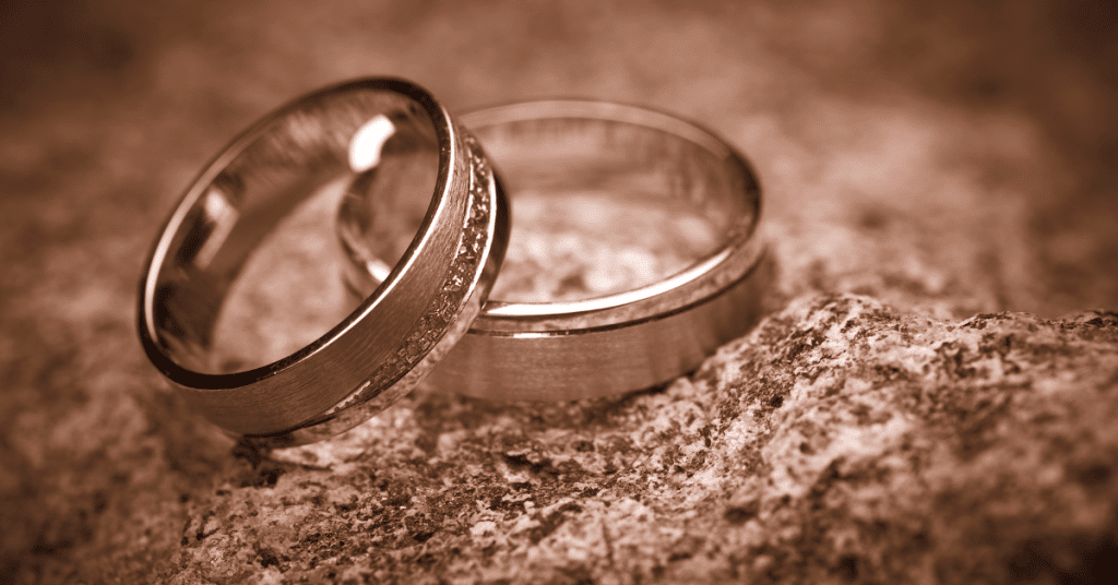 Pre Owned, and Vintage Engagement Rings