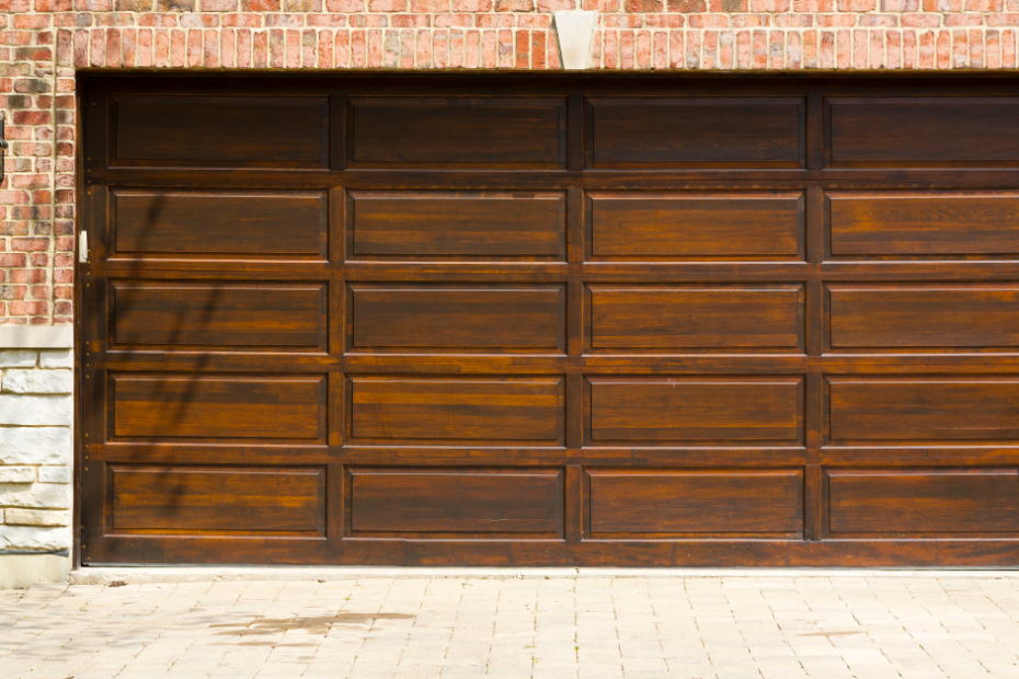 Choosing the Right Garage Doors for Your Home