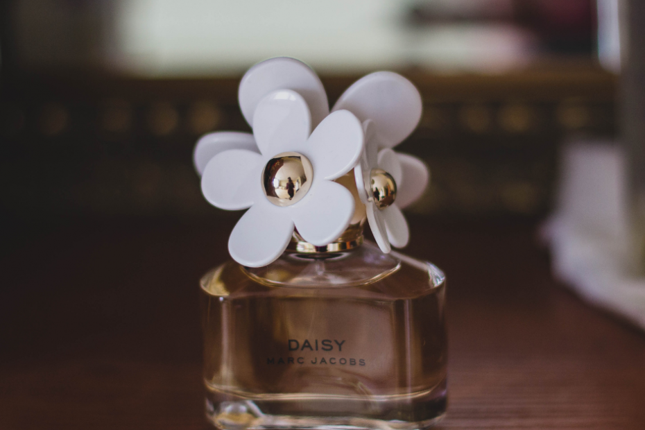 Popular Designer Fragrances and What Makes Them Special