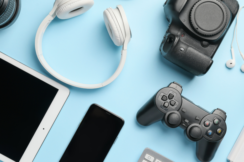 Buying Tech, Gadgets, and Household Gear From Your Couch