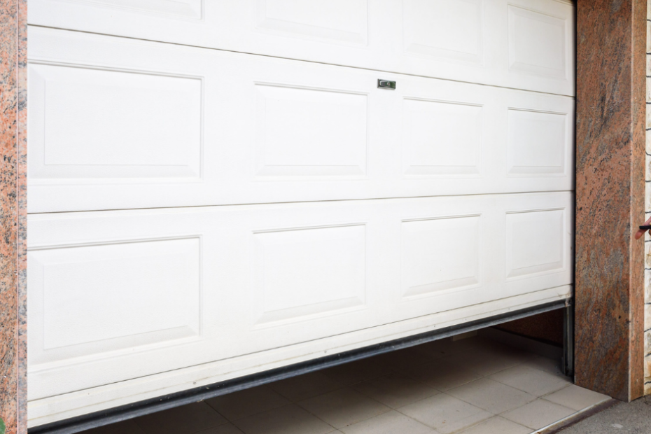 Choosing the Right Garage Door for Your Home
